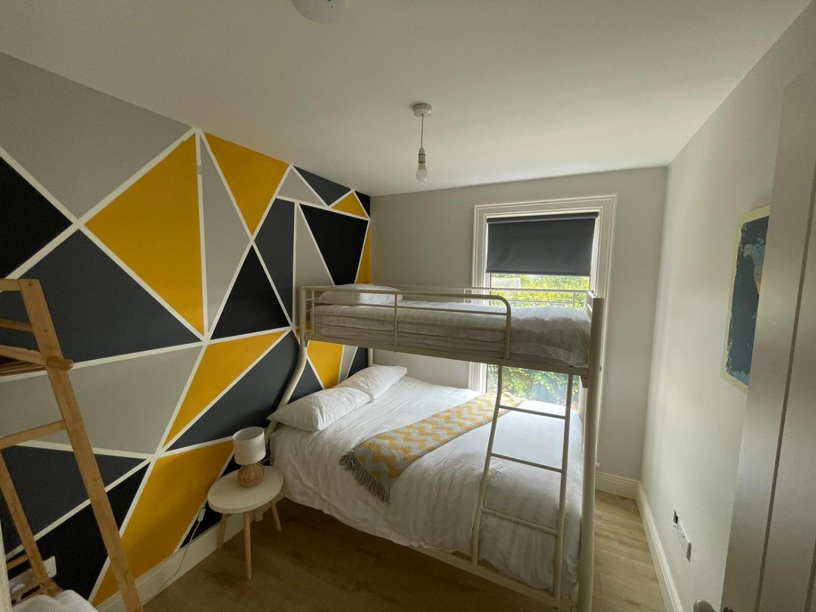 Ocean Breeze Villa Cork Bagian luar foto