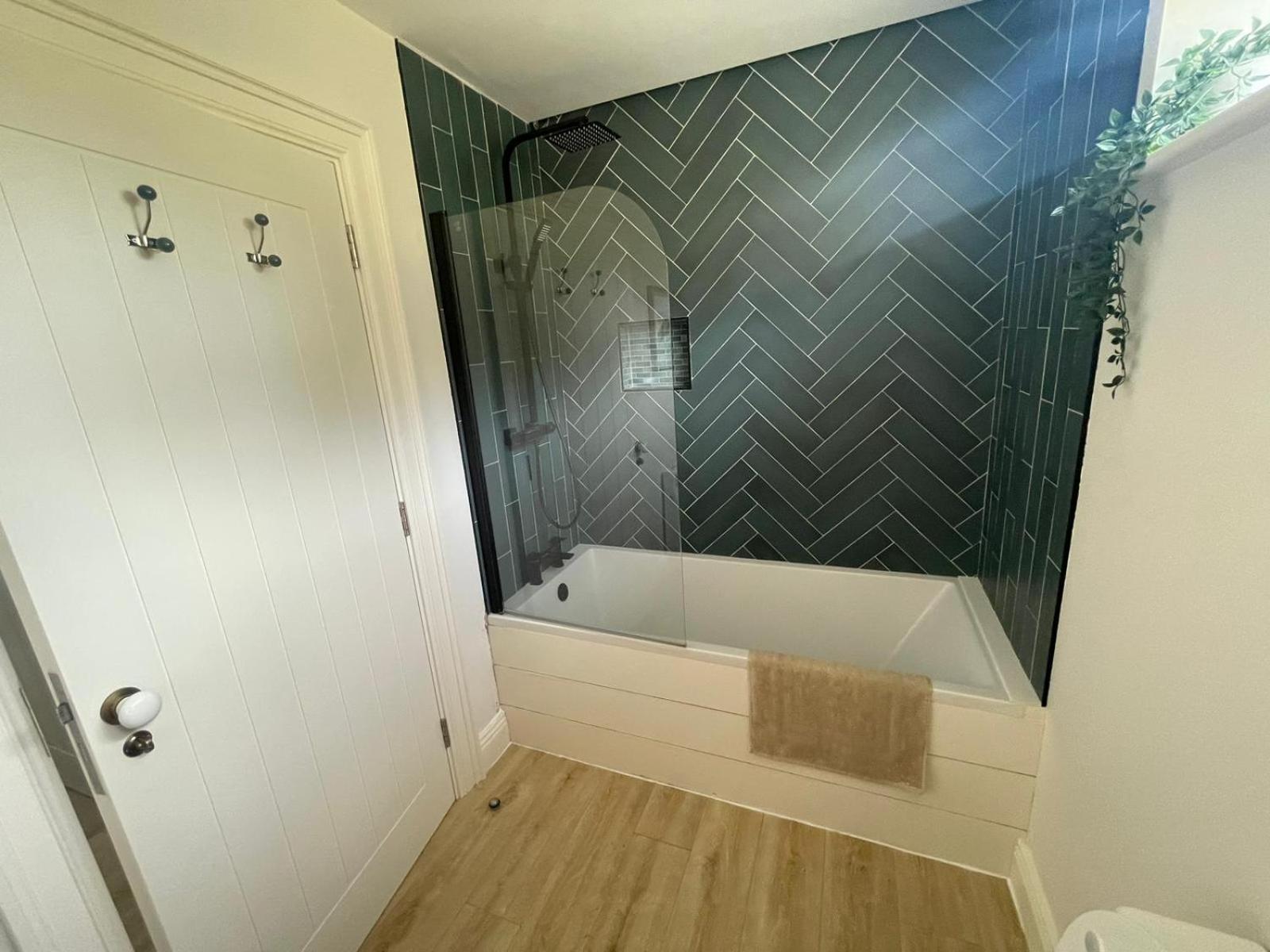 Ocean Breeze Villa Cork Bagian luar foto