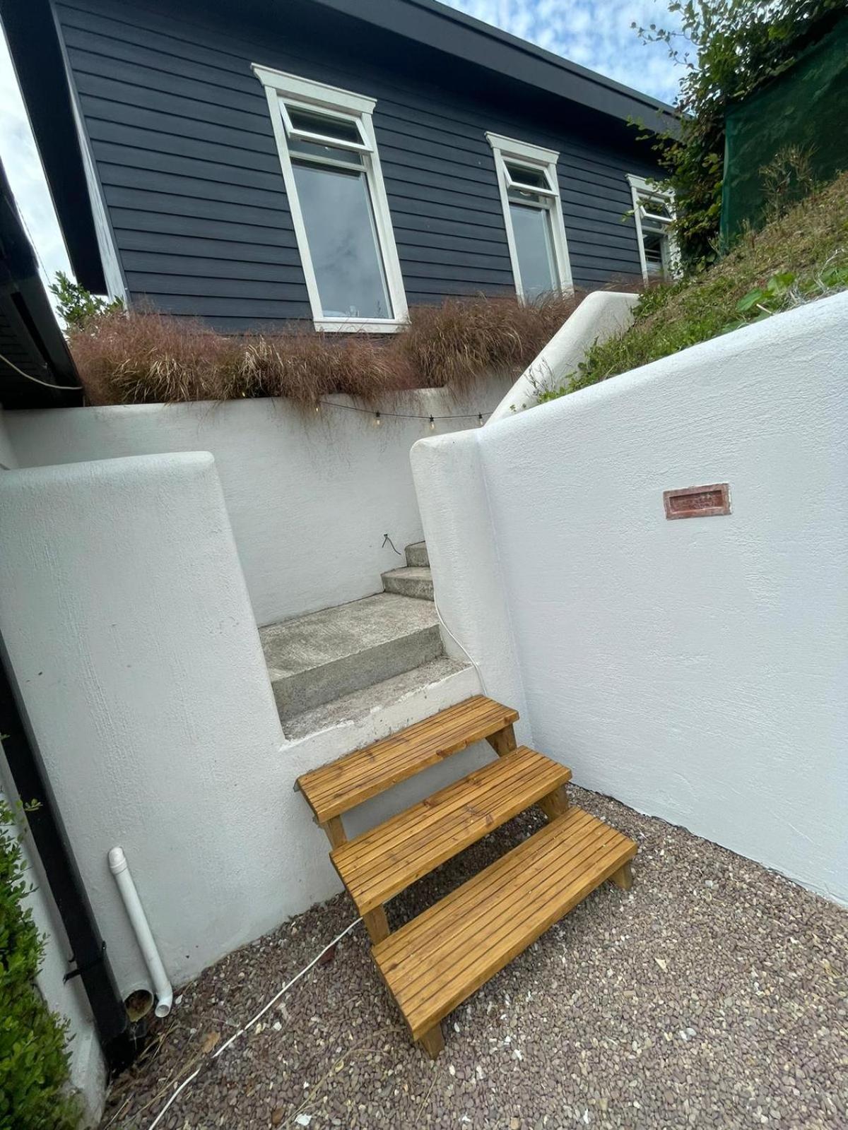 Ocean Breeze Villa Cork Bagian luar foto