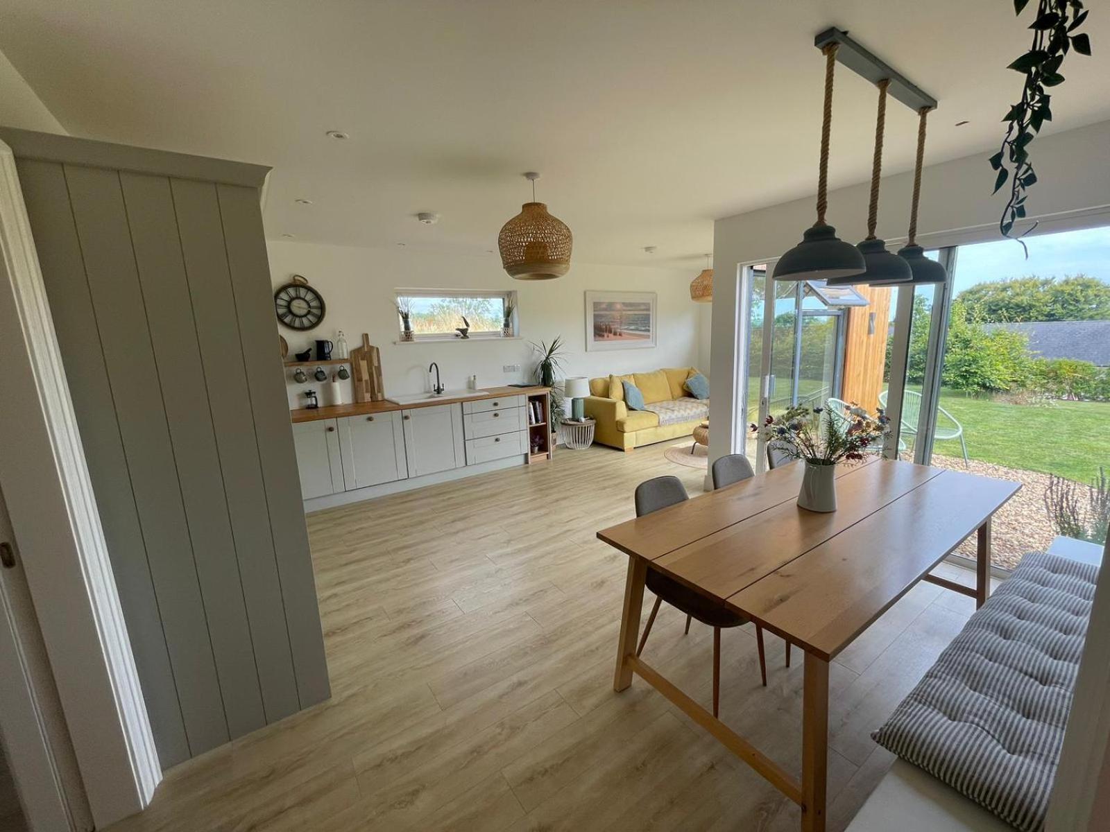 Ocean Breeze Villa Cork Bagian luar foto